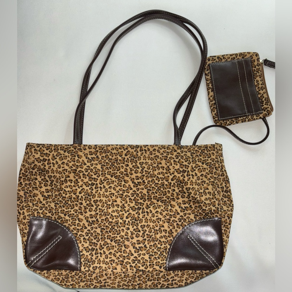 Liz Claiborne Animal Print Bag with Attached Coin Purse, 11" W x 8" H x 2.75" D - Picture 4 of 7